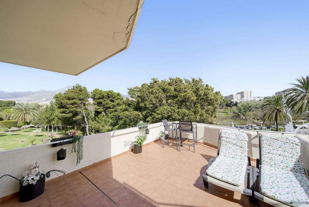 1 quarto Apartamento para venda em Benalmadena com piscina - 330 000 € (Ref: 9735151)