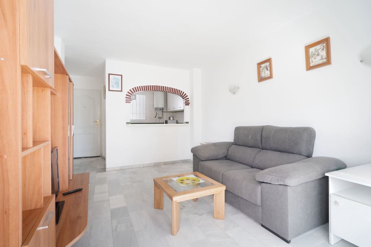 1 sovrum Lägenhet till salu i Torremolinos med pool - 260 000 € (Ref: 9919320)