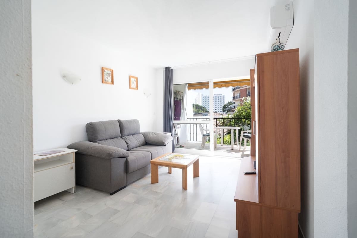 1 sovrum Lägenhet till salu i Torremolinos med pool - 260 000 € (Ref: 9919320)