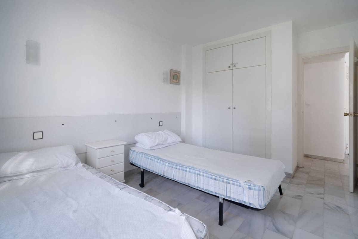 1 sovrum Lägenhet till salu i Torremolinos med pool - 260 000 € (Ref: 9919320)