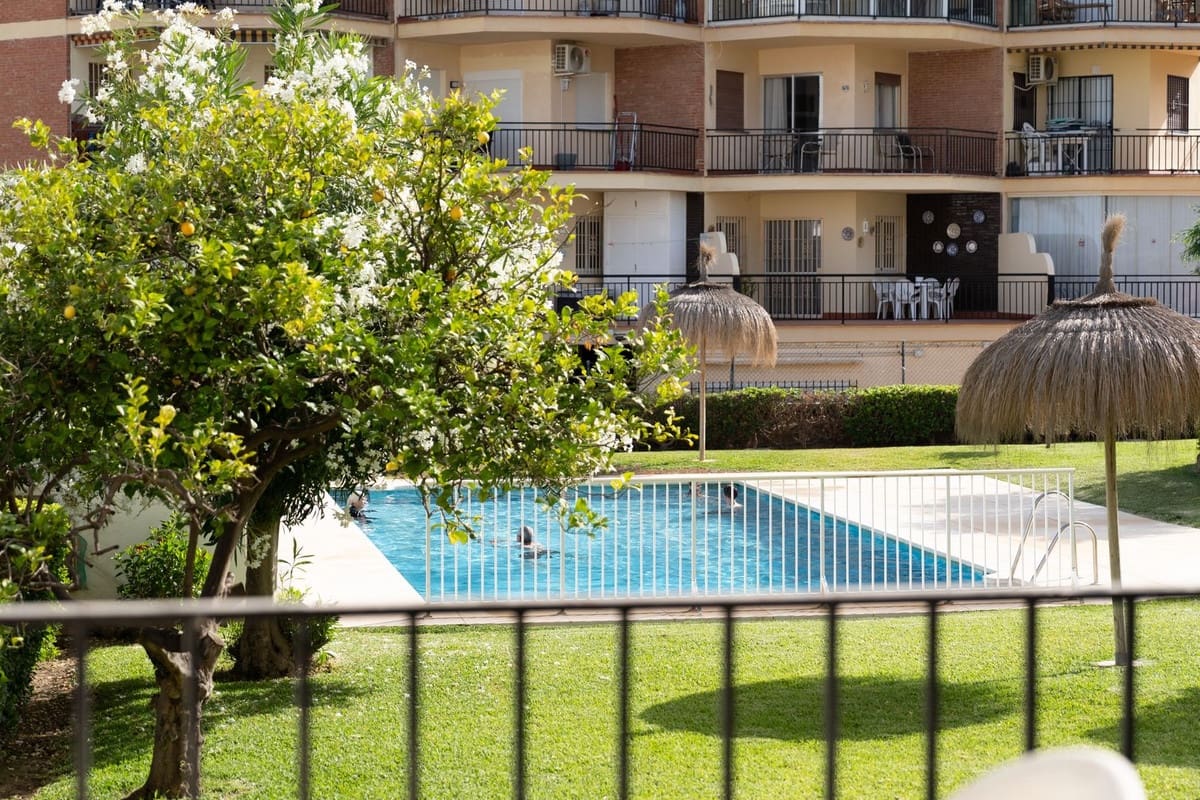 1 sovrum Lägenhet till salu i Torremolinos med pool - 260 000 € (Ref: 9919320)