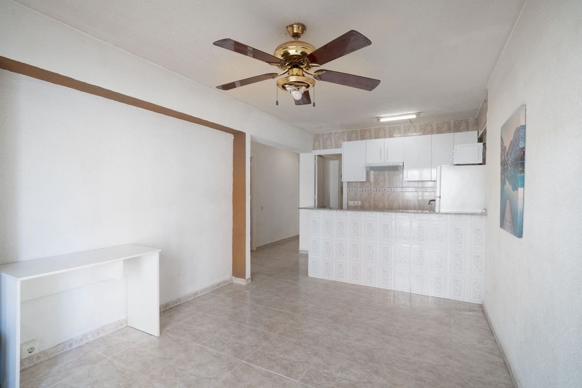 2 sovrum Lägenhet till salu i Benalmadena Costa med pool - 207 000 € (Ref: 9955658)
