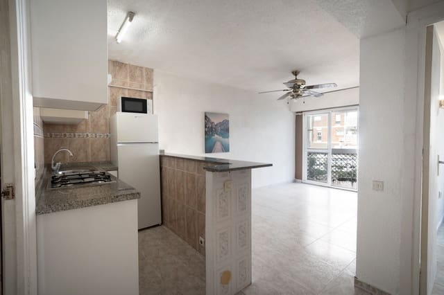 2 chambre Appartement à vendre à Benalmadena Costa, Benalmádena avec piscine - 207 000 € (Ref: 9955658)
