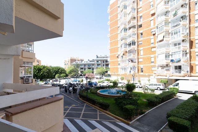 2 chambre Appartement à vendre à Benalmadena Costa, Benalmádena avec piscine - 207 000 € (Ref: 9955658)