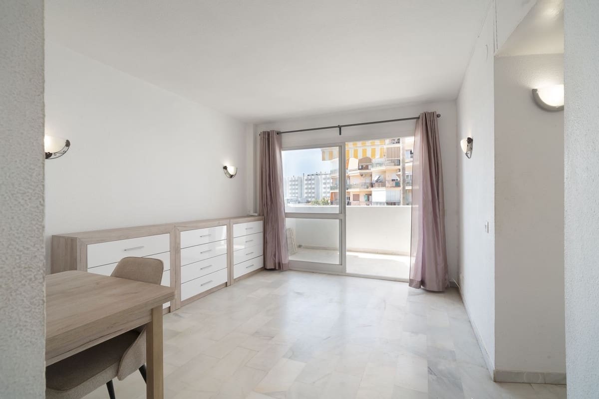 1 bedroom Apartment for sale in Torremolinos - € 260,000 (Ref: 9955659)