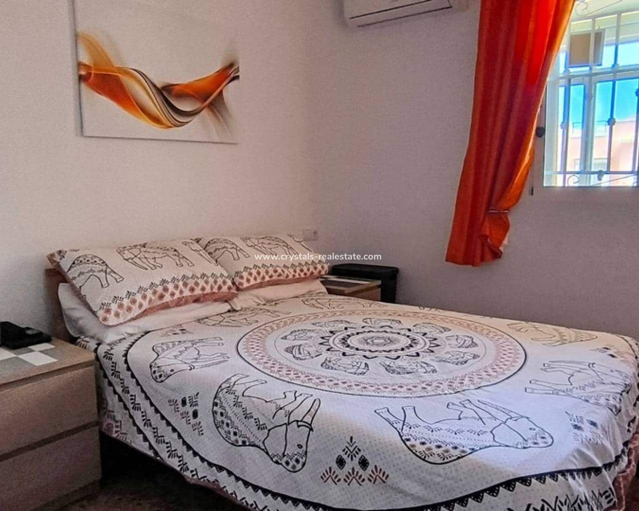 2 soverom Leilighet til salgs i Los Montesinos med svømmebasseng garasje - € 136 950 (Ref: 10168974)