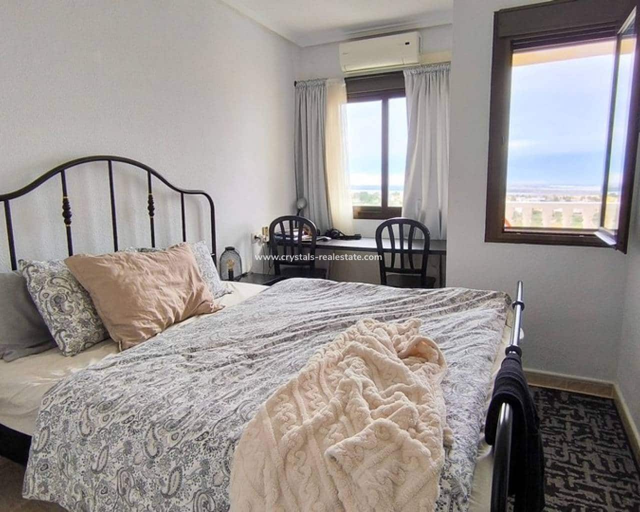 2 bedroom Apartment for sale in Ciudad Quesada with pool - € 135,000 (Ref: 10168976)