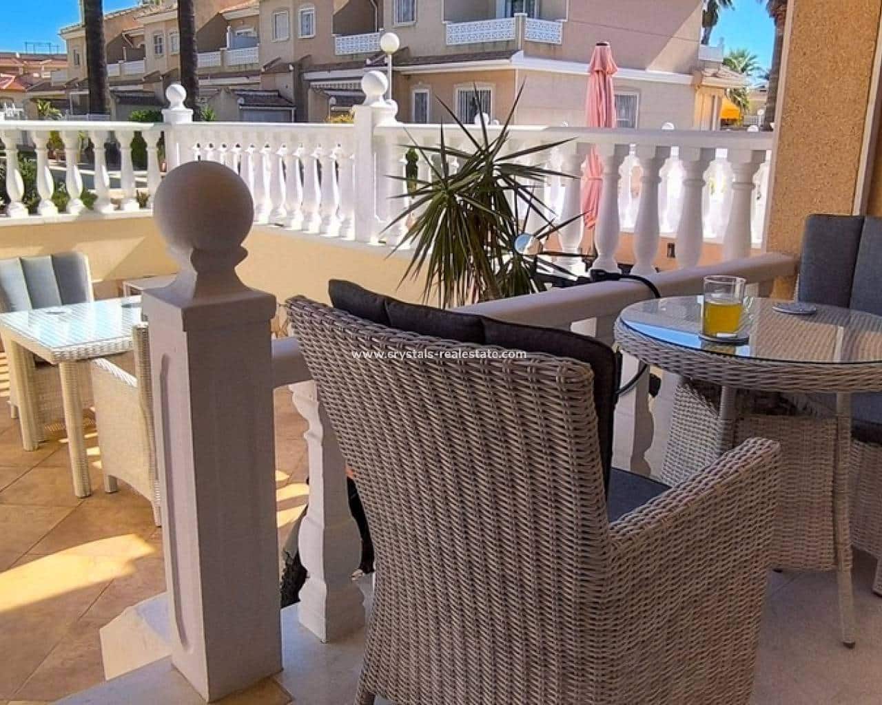2 soverom Hus til salgs i Ciudad Quesada med svømmebasseng - € 189 950 (Ref: 10168978)