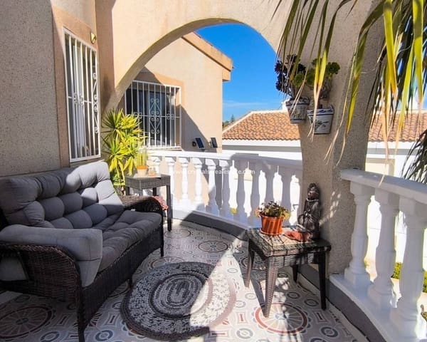 3 bedroom Villa for sale in Ciudad Quesada, Rojales with pool garage - € 375,000 (Ref: 10175632)