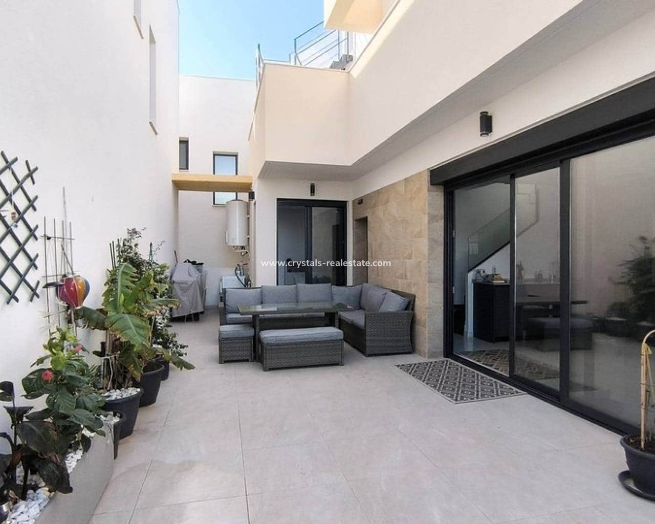 3 soverom Villa til salgs i Los Montesinos med svømmebasseng garasje - € 369 000 (Ref: 10175639)