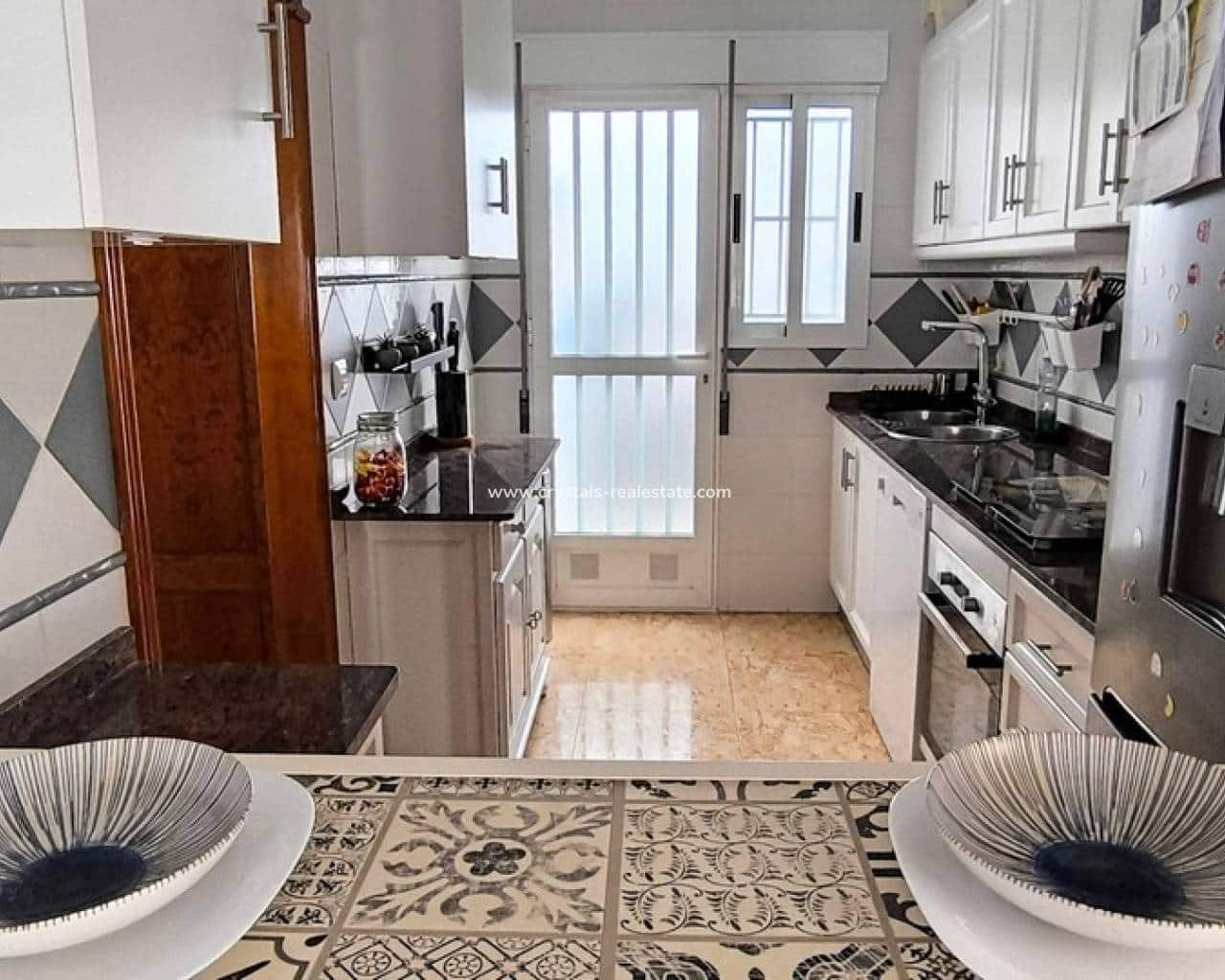 Chalet de 2 habitaciones en El Raso en venta con piscina - 275.000 € (Ref: 10175640)