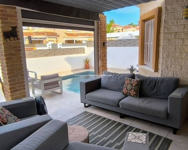 2 soveværelse Villa til salg i El Raso, Guardamar del Segura med swimmingpool - € 275.000 (Ref: 10175640)