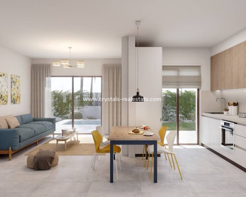 2 soveværelse Villa til salg i Villamartin med swimmingpool - € 275.000 (Ref: 8151705)