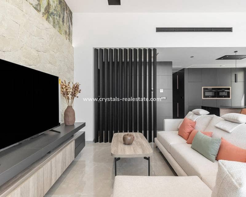 3 Zimmer Villa zu verkaufen in Los Balcones mit Pool - 700.000 € (Ref: 8846027)