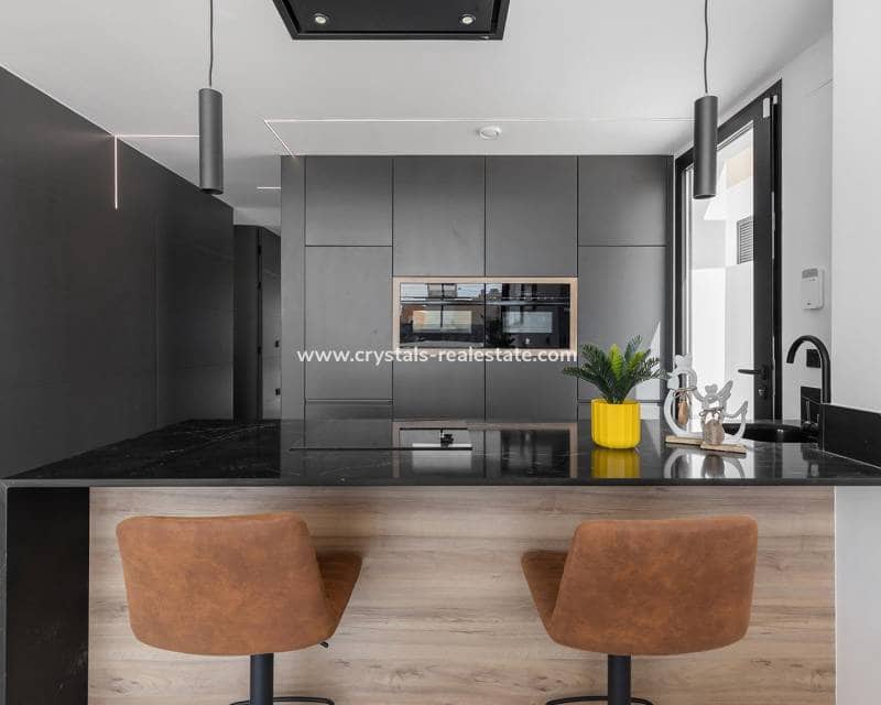 3 Zimmer Villa zu verkaufen in Los Balcones mit Pool - 700.000 € (Ref: 8846027)