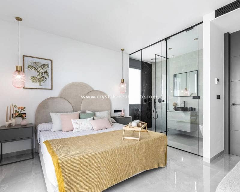 3 Zimmer Villa zu verkaufen in Los Balcones mit Pool - 700.000 € (Ref: 8846027)