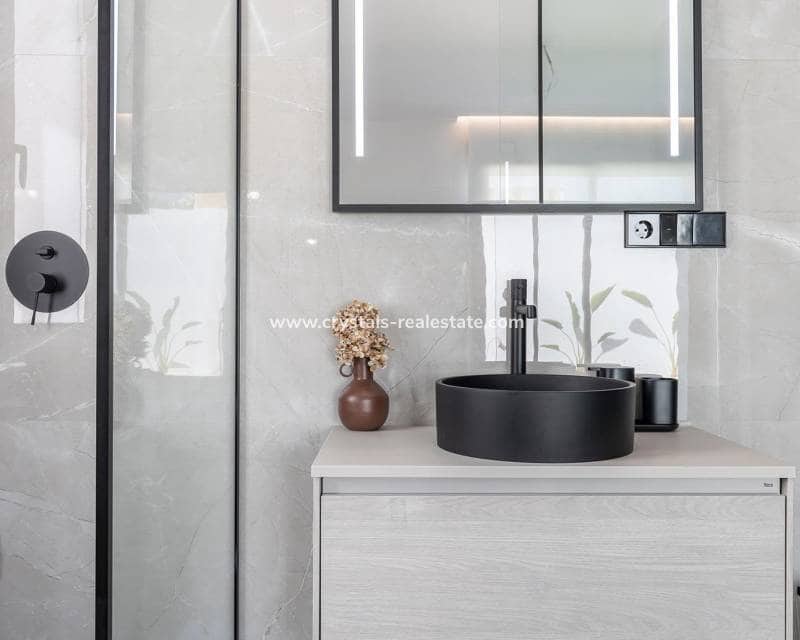 3 Zimmer Villa zu verkaufen in Los Balcones mit Pool - 700.000 € (Ref: 8846027)