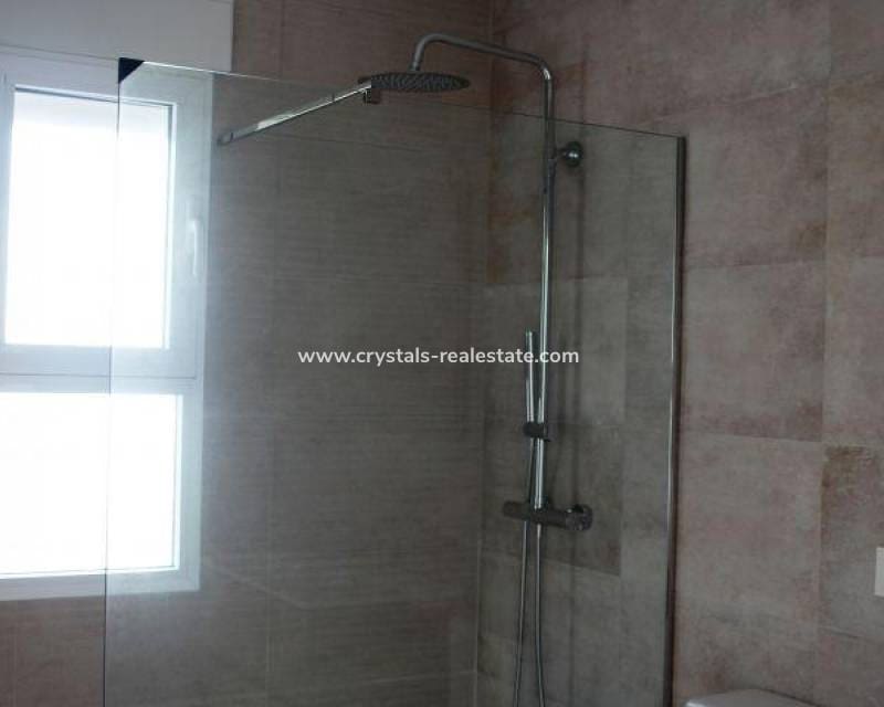 Chalet de 3 habitaciones en La Romana en venta con piscina - 345.000 € (Ref: 8846035)