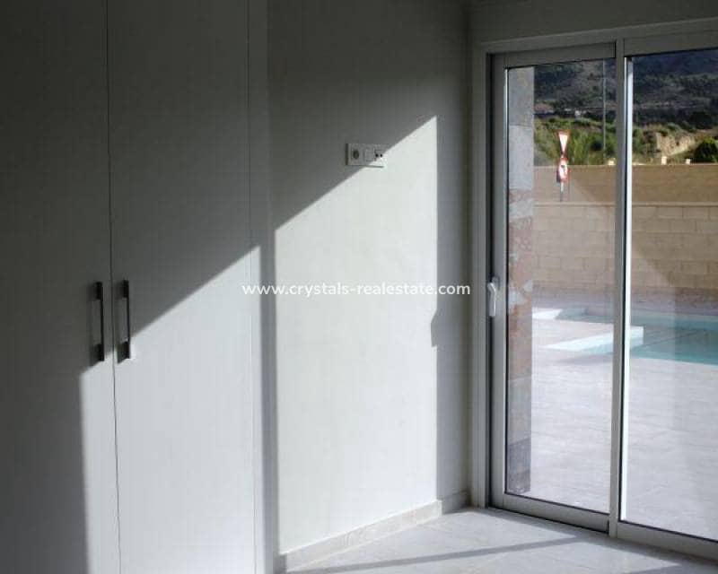 Chalet de 3 habitaciones en La Romana en venta con piscina - 345.000 € (Ref: 8846035)