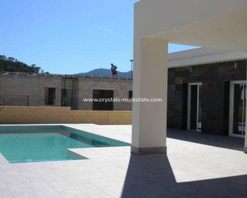 Chalet de 3 habitaciones en La Romana en venta con piscina - 345.000 € (Ref: 8846035)