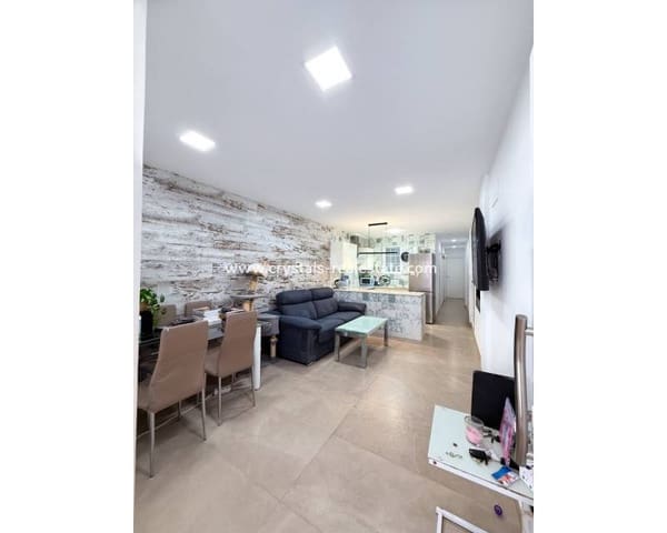 2 bedroom Apartment for rent in Guardamar Playa, Guardamar del Segura - € 700 (Ref: 9161895)