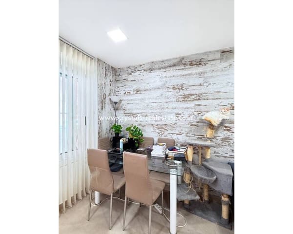 2 bedroom Apartment for rent in Guardamar Playa, Guardamar del Segura - € 700 (Ref: 9161895)