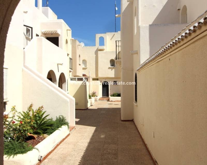 2 chambre Appartement à vendre à Torrevieja avec piscine - 130 000 € (Ref: 9216164)