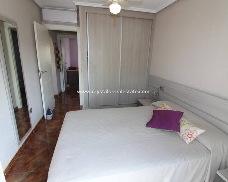 2 chambre Appartement à vendre à Torrevieja avec piscine - 130 000 € (Ref: 9216164)