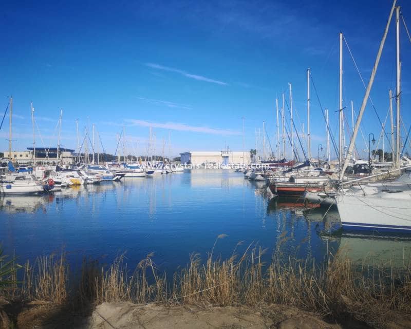 2 chambre Appartement à vendre à Torrevieja avec piscine - 130 000 € (Ref: 9216164)