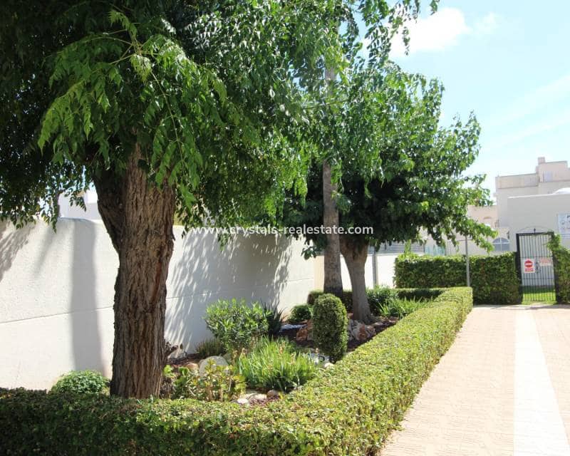 2 chambre Appartement à vendre à Torrevieja avec piscine - 130 000 € (Ref: 9216164)