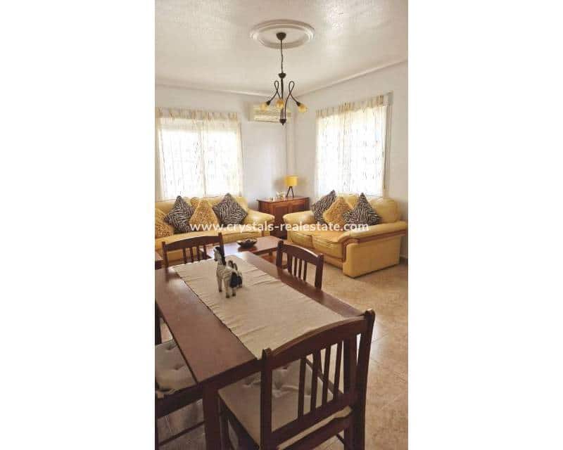 Chalet de 3 habitaciones en Ciudad Quesada en venta con piscina - 187.000 € (Ref: 9216166)