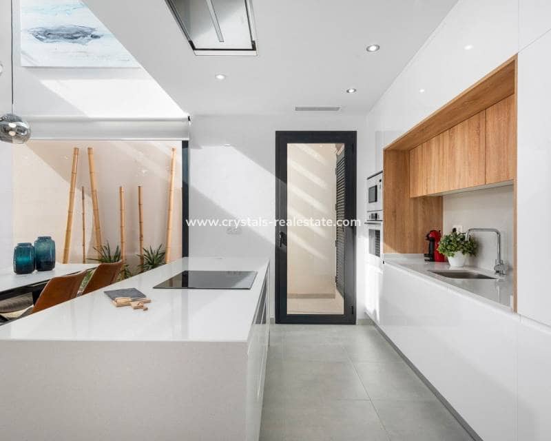 3 soveværelse Villa til salg i Benijofar med swimmingpool - € 359.900 (Ref: 9216501)