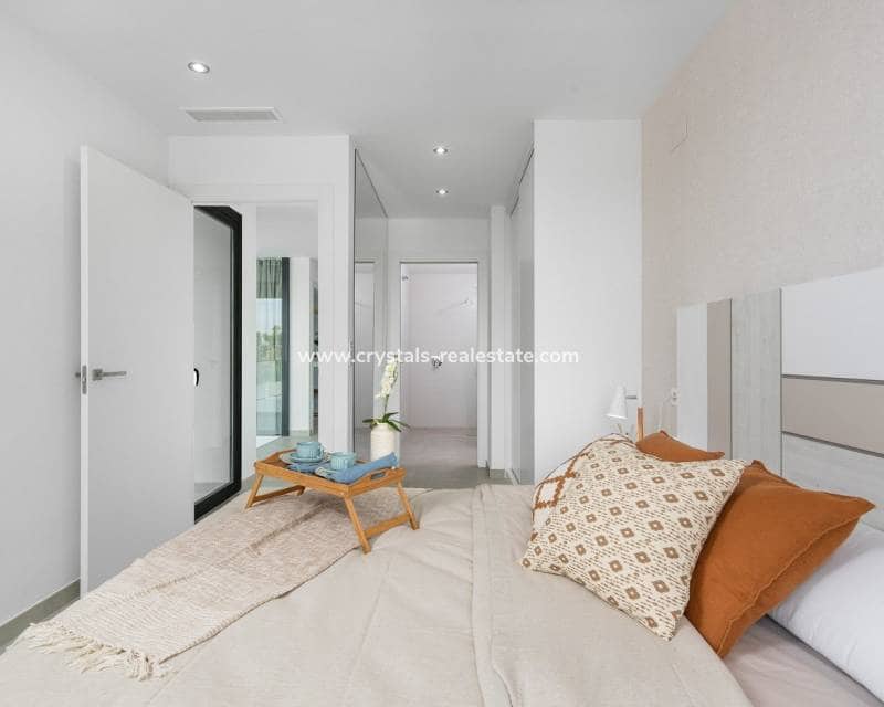 3 soveværelse Villa til salg i Benijofar med swimmingpool - € 359.900 (Ref: 9216501)