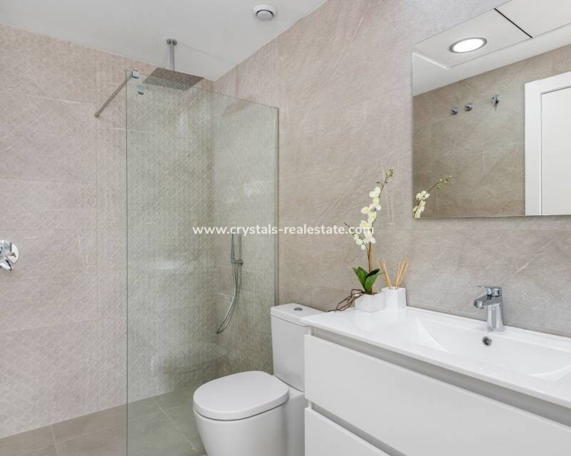 3 soveværelse Villa til salg i Benijofar med swimmingpool - € 359.900 (Ref: 9216501)