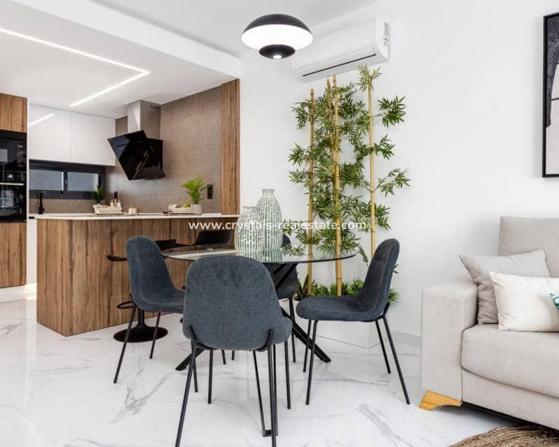 2 slaapkamer Appartement te koop in El Raso met zwembad - € 226.000 (Ref: 9216502)