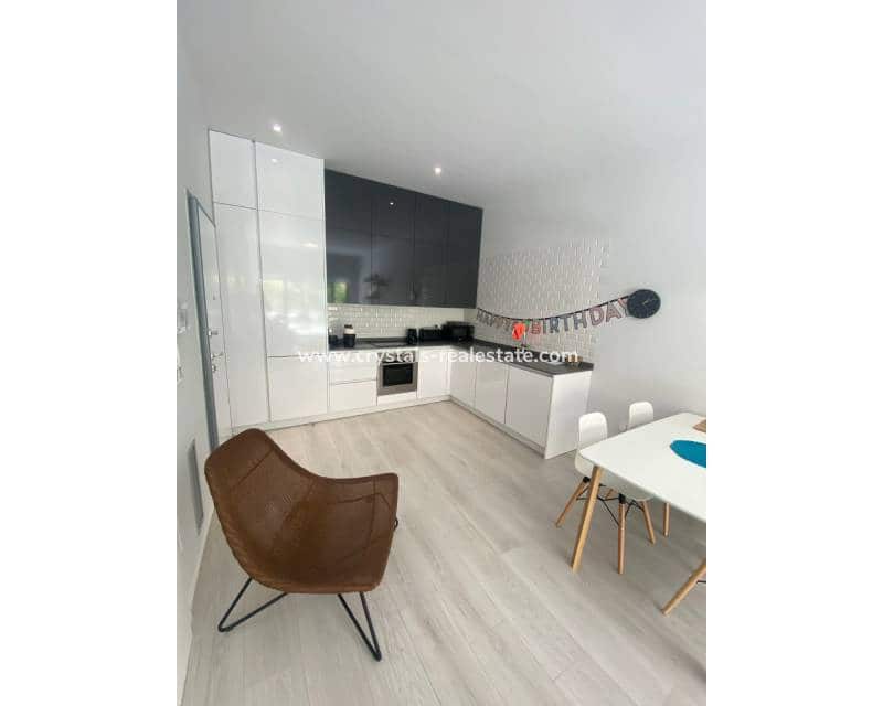 2 quarto Apartamento para venda em Villamartin com piscina - 250 000 € (Ref: 9578997)