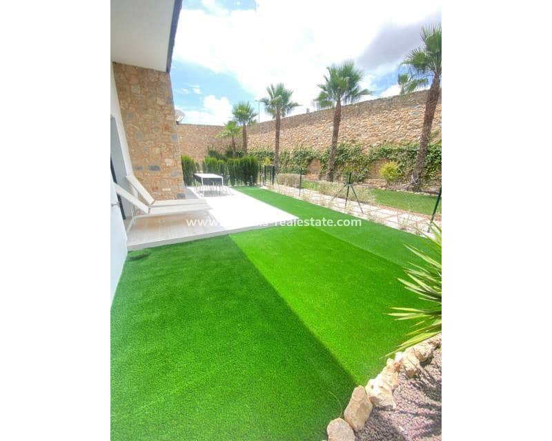 2 quarto Apartamento para venda em Villamartin com piscina - 250 000 € (Ref: 9578997)