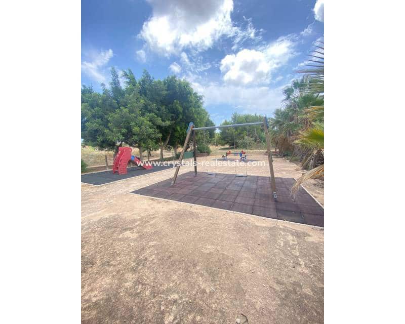 2 quarto Apartamento para venda em Villamartin com piscina - 250 000 € (Ref: 9578997)