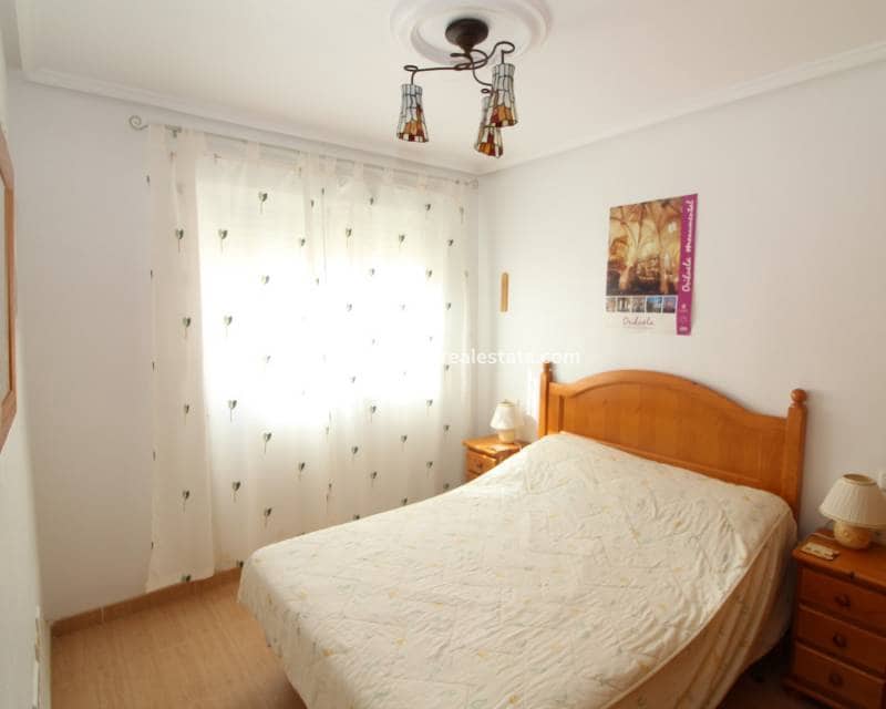 3 sovrum Semi-fristående Villa till salu i Ciudad Quesada med pool - 189 950 € (Ref: 9578999)