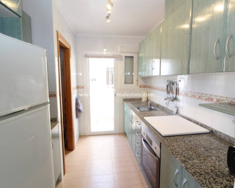 3 sovrum Semi-fristående Villa till salu i Ciudad Quesada med pool - 189 950 € (Ref: 9578999)