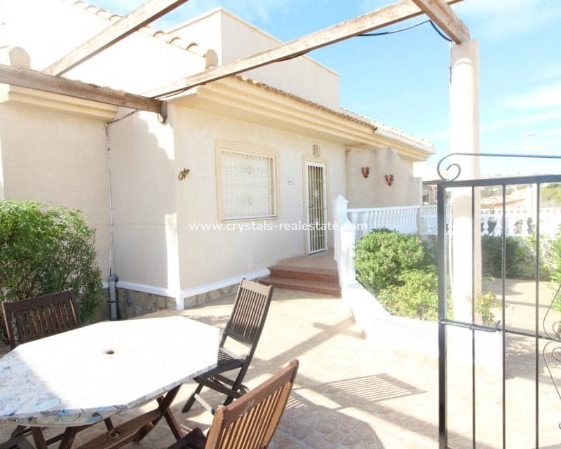 3 sovrum Semi-fristående Villa till salu i Ciudad Quesada med pool - 189 950 € (Ref: 9578999)