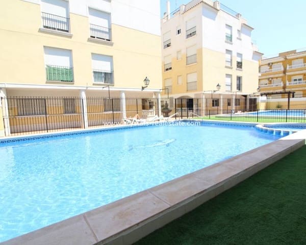 2 bedroom Apartment for sale in Formentera del Segura with pool - € 79,000 (Ref: 9579000)
