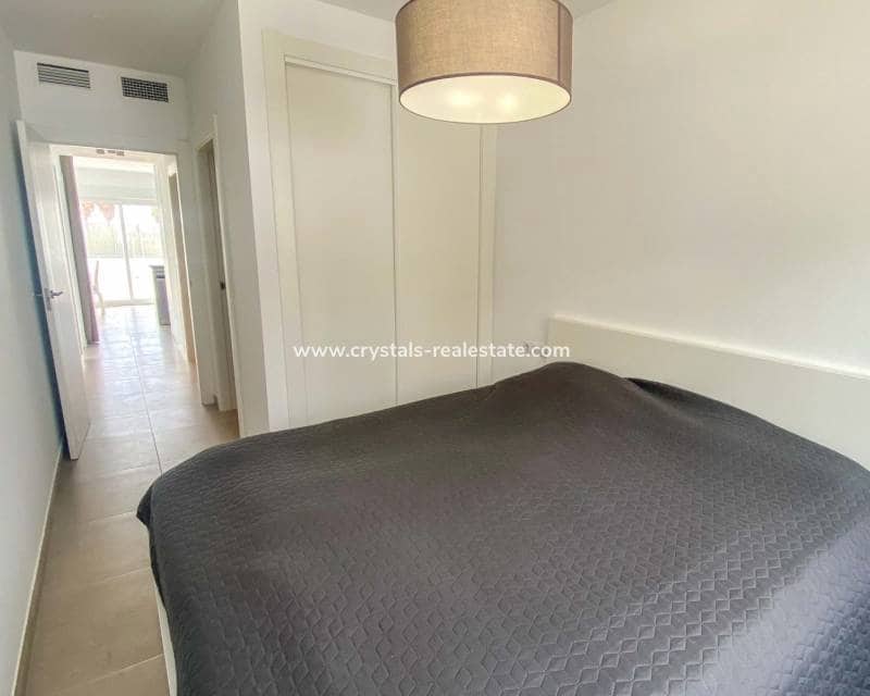 2 makuuhuone Paritalo myytävänä paikassa Los Alcazares mukana uima-altaan - 226 000 € (Ref: 9579004)