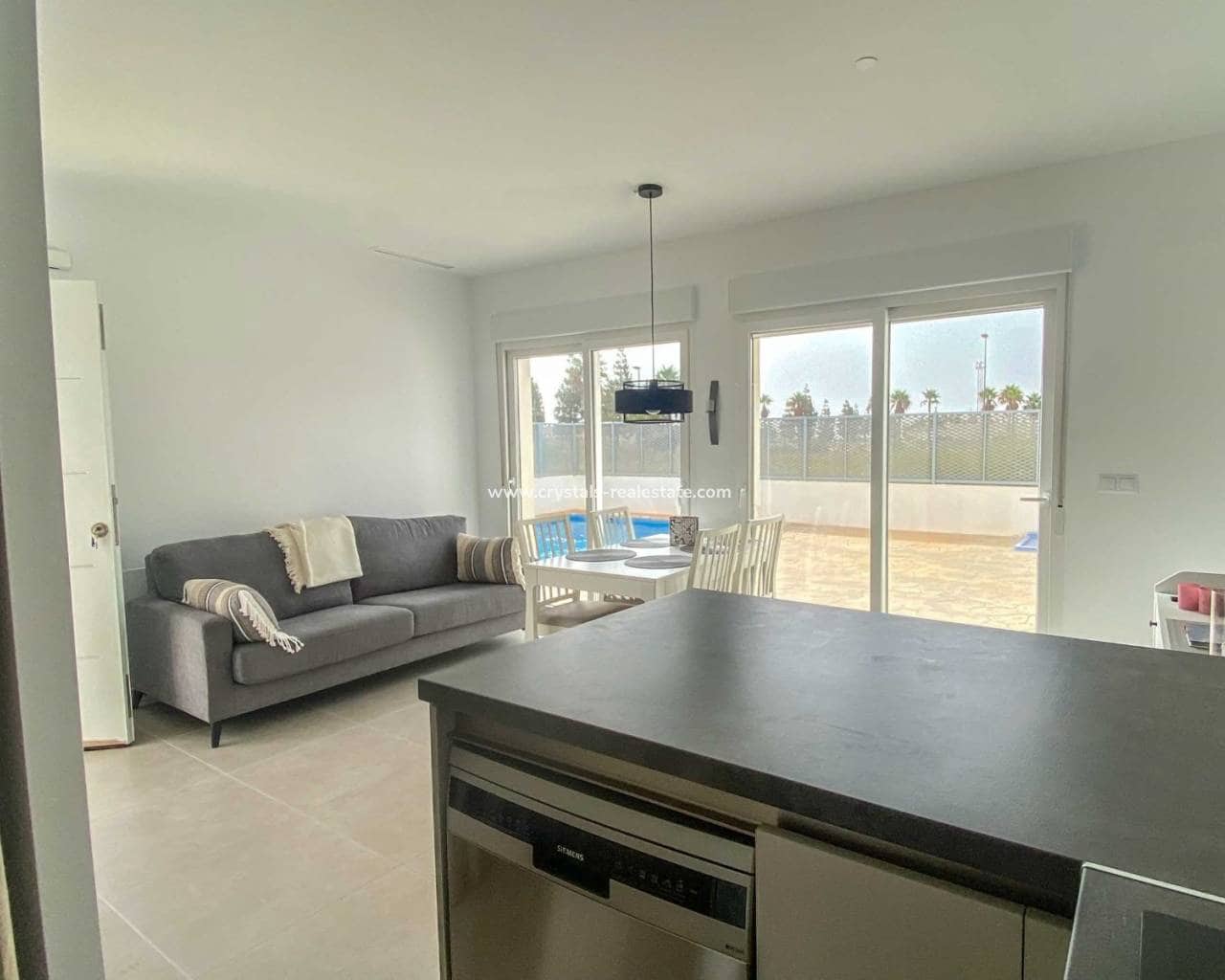 2 slaapkamer Halfvrijstaande villa te koop in Los Alcazares met zwembad garage - € 226.000 (Ref: 9579004)