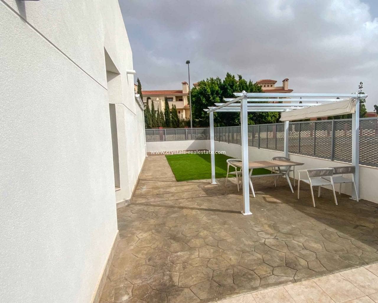 2 slaapkamer Halfvrijstaande villa te koop in Los Alcazares met zwembad garage - € 226.000 (Ref: 9579004)