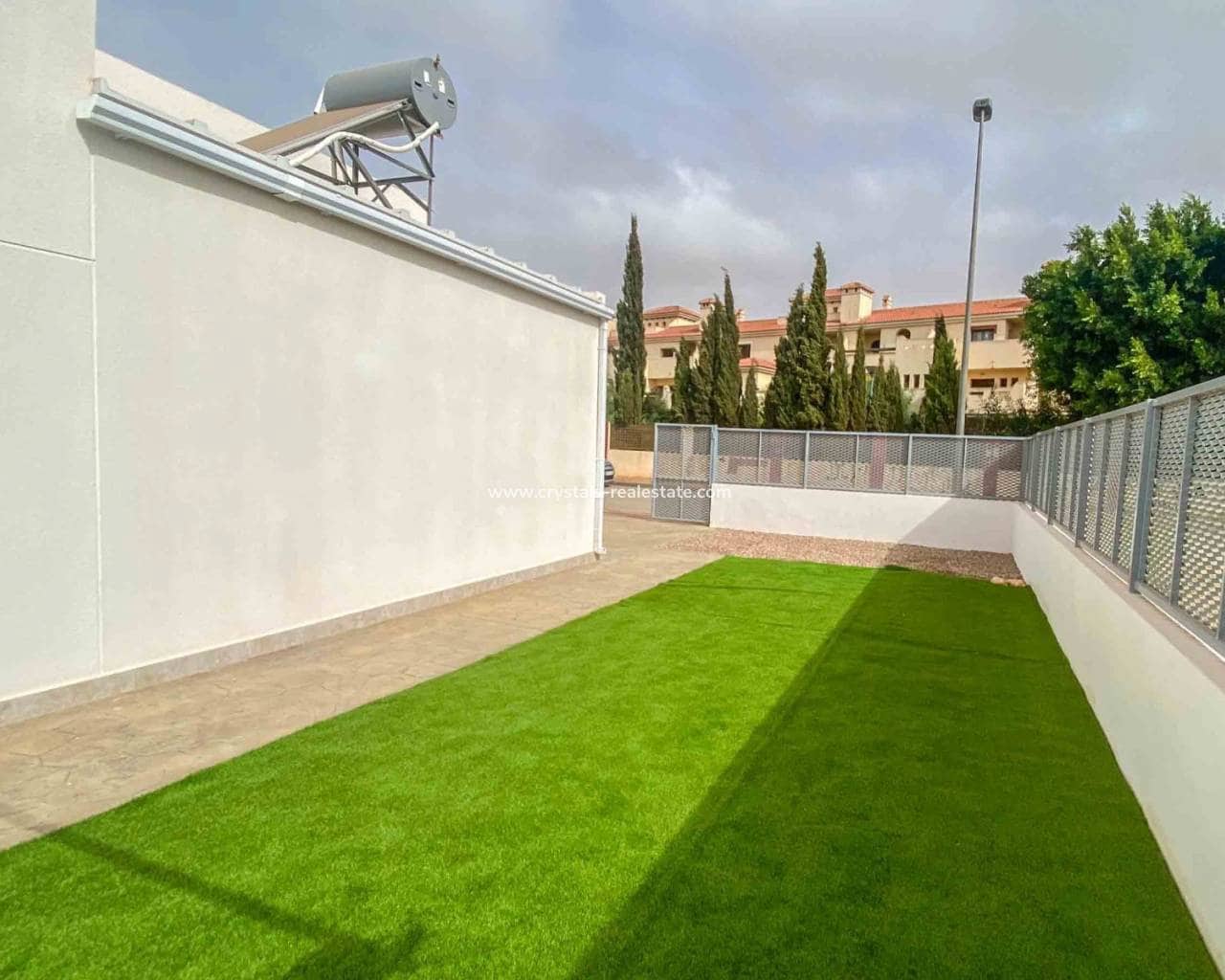2 slaapkamer Halfvrijstaande villa te koop in Los Alcazares met zwembad garage - € 226.000 (Ref: 9579004)