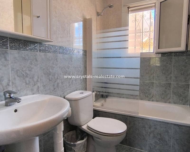 3 chambre Villa/Maison Semi-Mitoyenne à vendre à Rojales avec piscine - 189 900 € (Ref: 9580086)