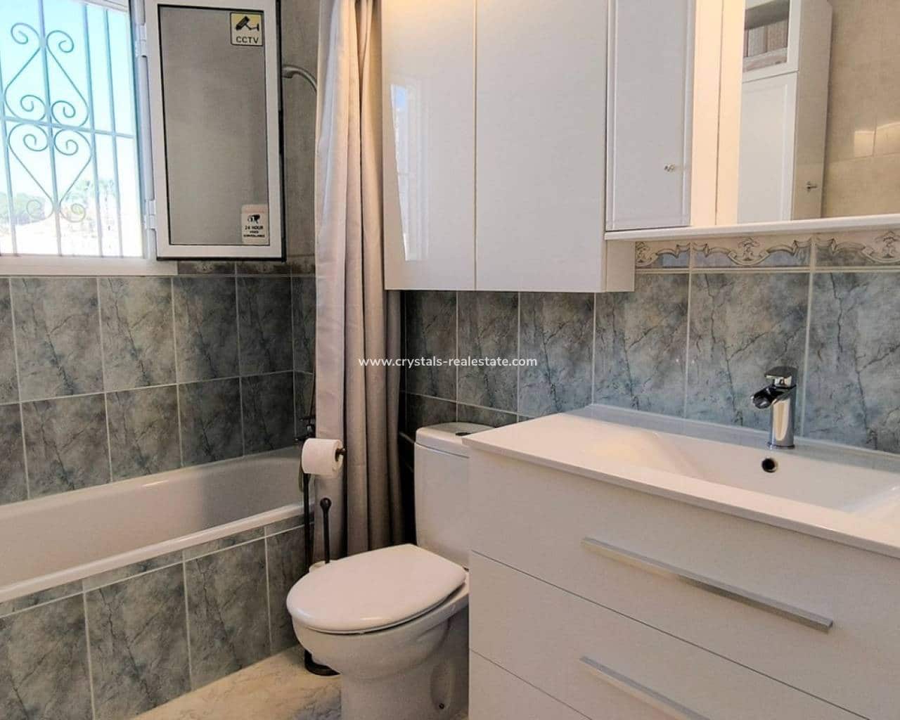 3 soverom Villa til salgs i Ciudad Quesada med svømmebasseng garasje - € 375 000 (Ref: 9580087)