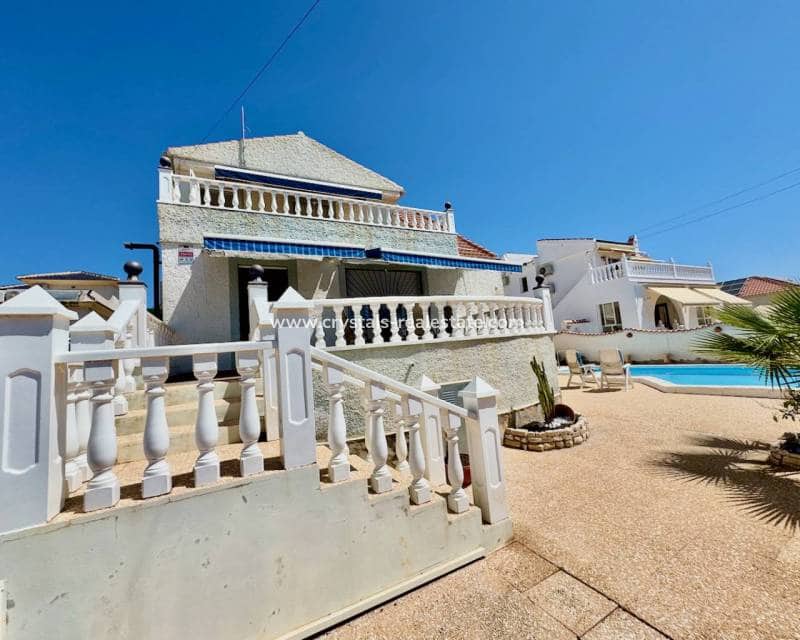 3 bedroom Villa for sale in Ciudad Quesada with pool - € 375,000 (Ref: 9580277)