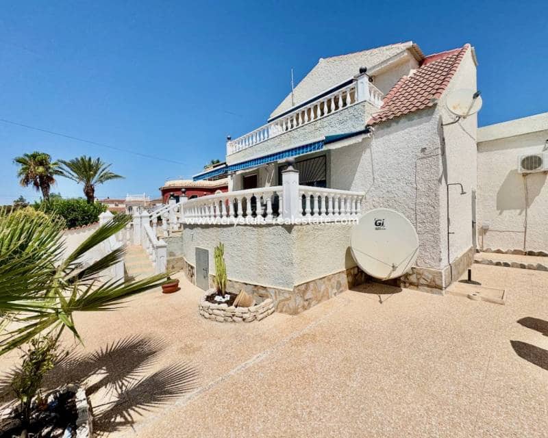 3 bedroom Villa for sale in Ciudad Quesada with pool - € 375,000 (Ref: 9580277)